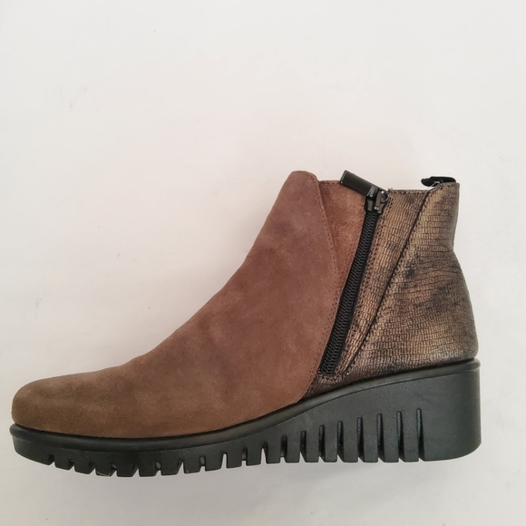 Suede Flexx Ankle Boots The Flexx Boots For Women Online Sale Up